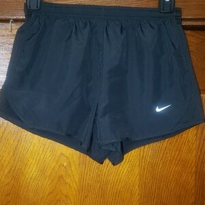 Nike Black Athletic Shorts Lightweight Moisture-Wicking